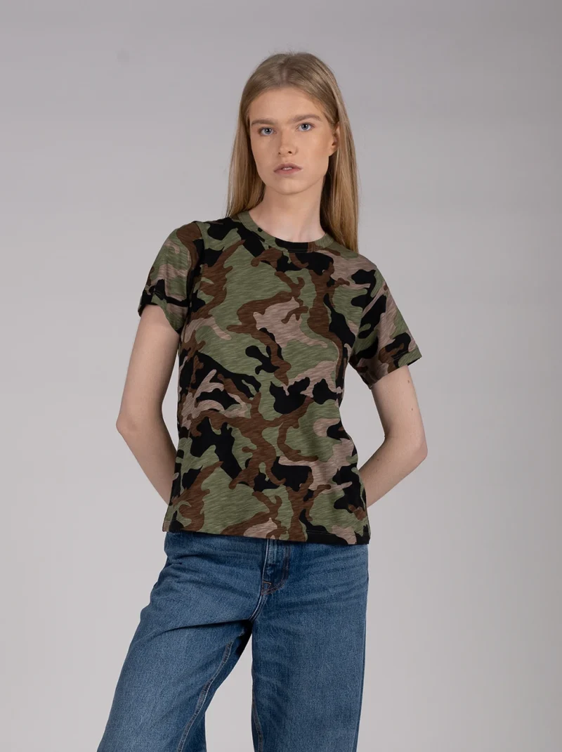 Manga Corta Cuello Redondo Militar
